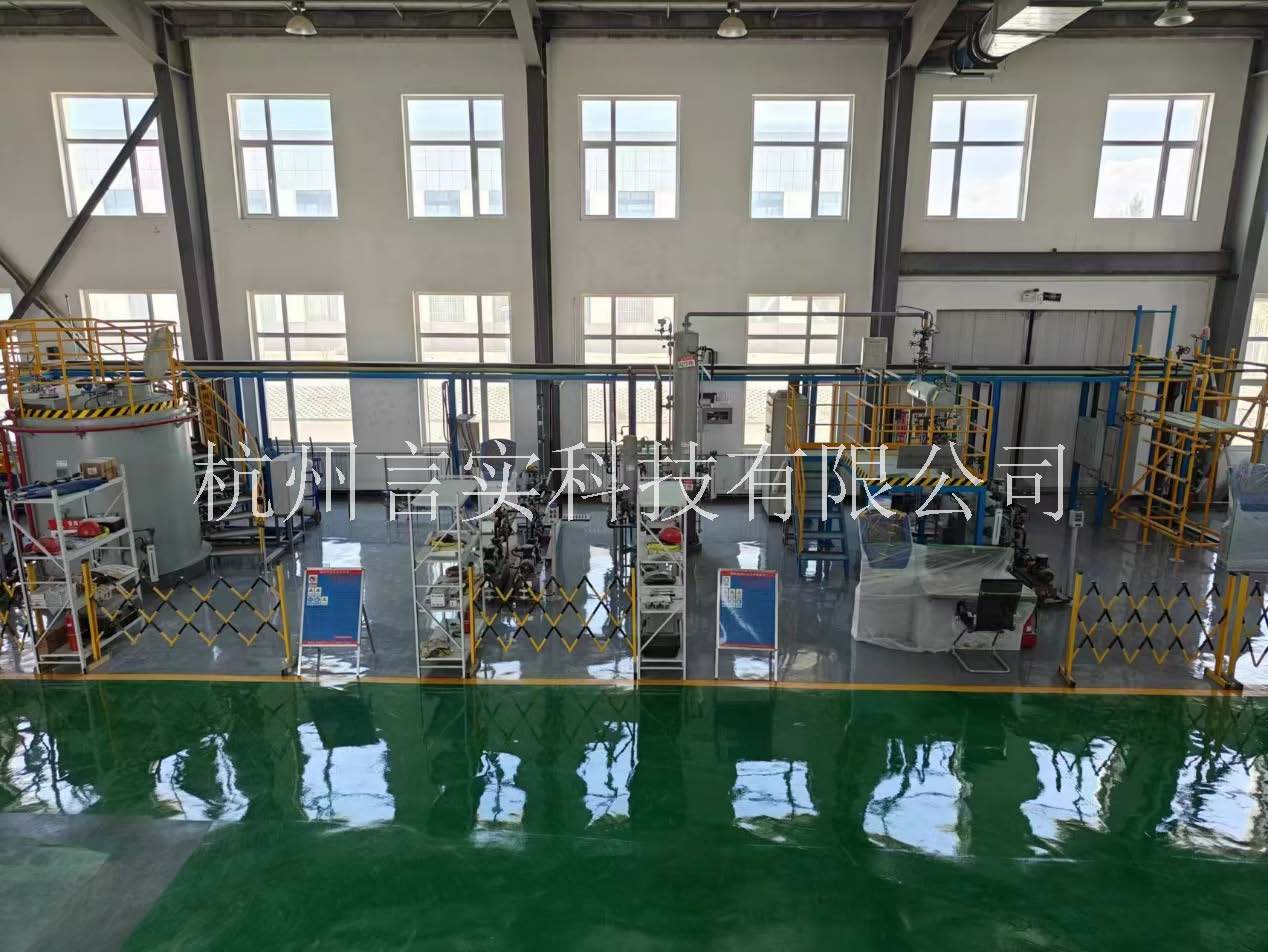  化工清静手艺公共实训基地 化工八大特殊作业清静操作实训及审核装置 恒峰G22